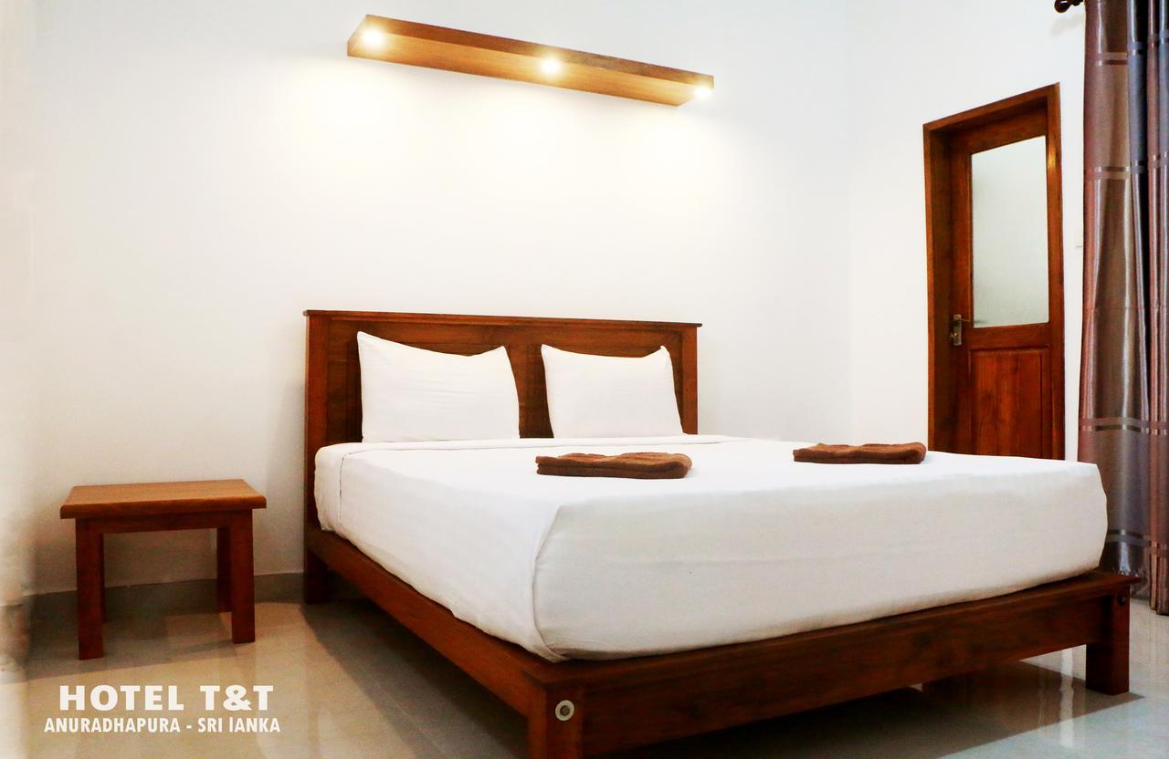 Hotel T&T Anuradhapura Exterior foto