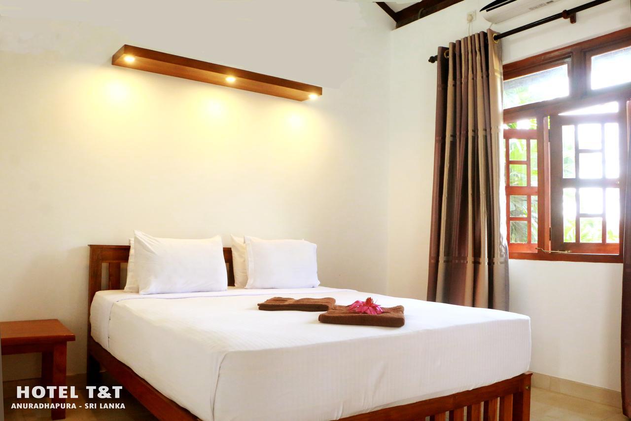 Hotel T&T Anuradhapura Zimmer foto